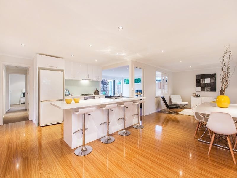 4 Golfwood Close, Dingley Village VIC 3172