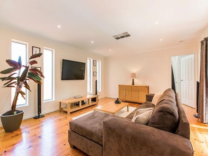 10 Wolbers Road, Dingley Village VIC 3172