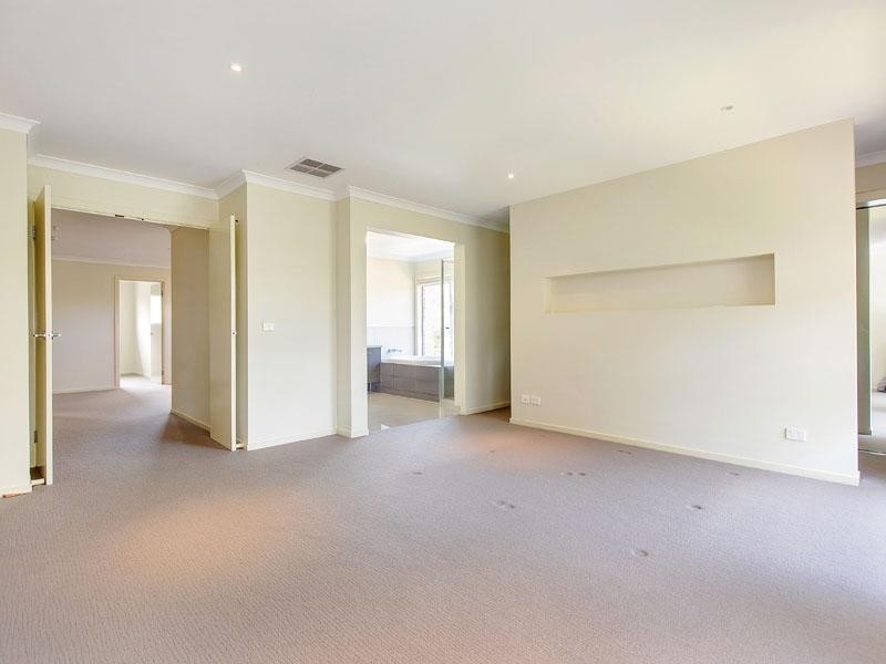 6 Kathrin Avenue, Dingley Village VIC 3172