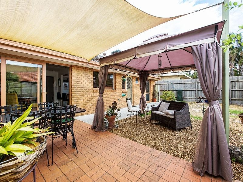 34 Lauren Close, Dingley Village VIC 3172