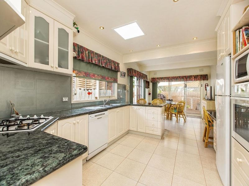 4 Kimber Court, Dingley Village VIC 3172