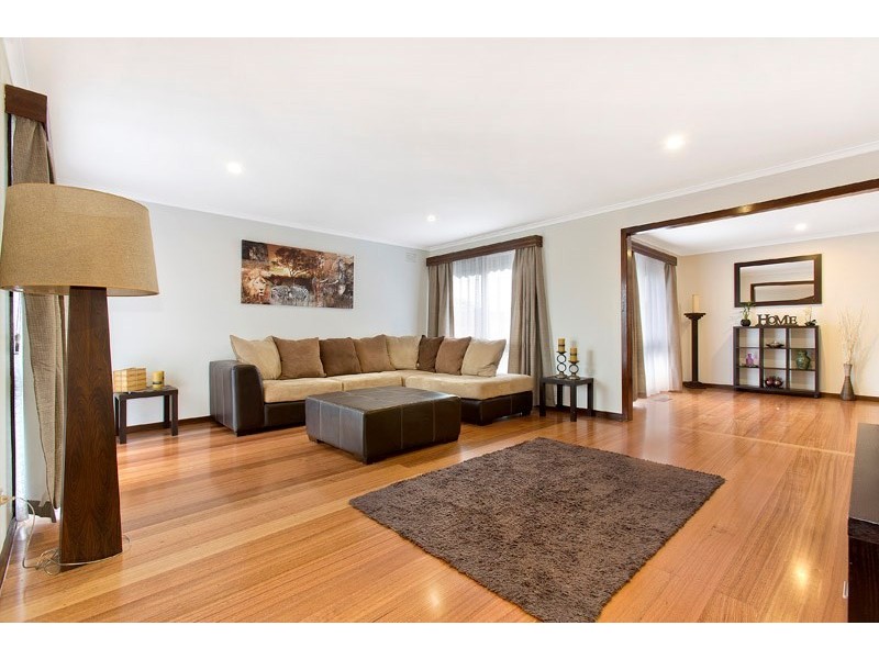 14 Golfwood Close, Dingley Village VIC 3172