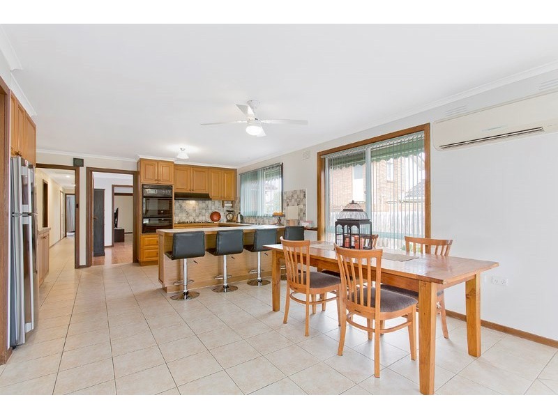 14 Golfwood Close, Dingley Village VIC 3172