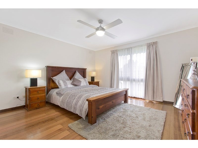 14 Golfwood Close, Dingley Village VIC 3172