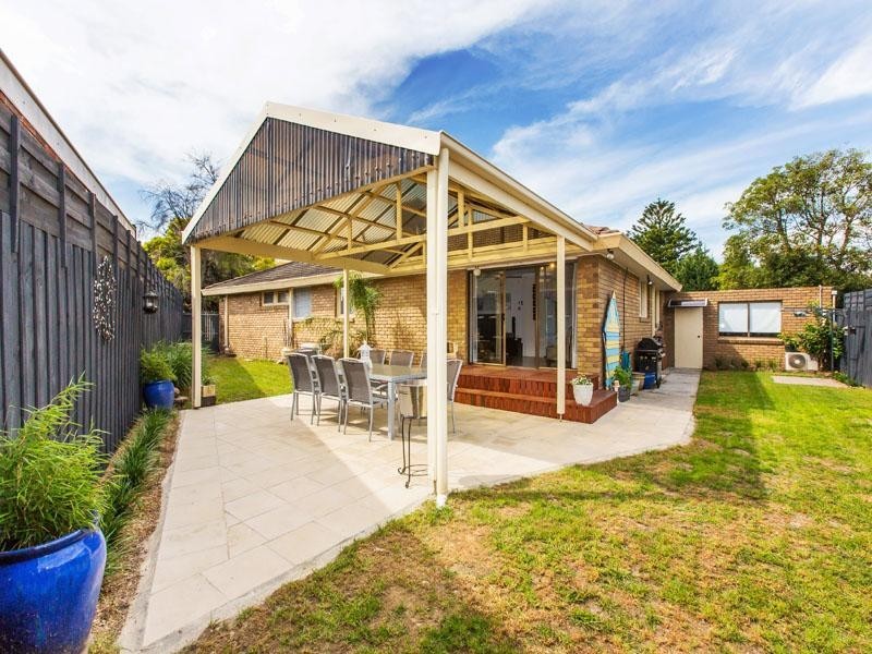 6 Arlington Court, Dingley Village VIC 3172