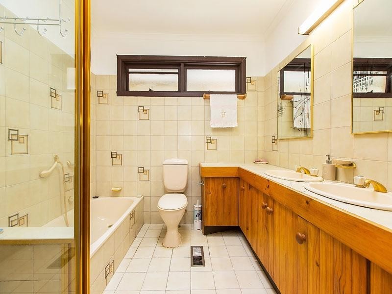 67 Centre Dandenong Road, Dingley Village VIC 3172