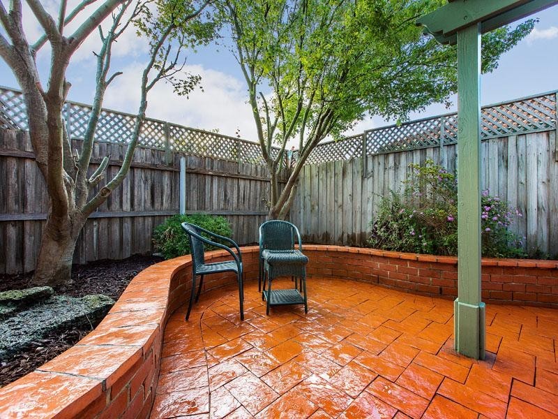 8 Rips Court, Dingley Village VIC 3172