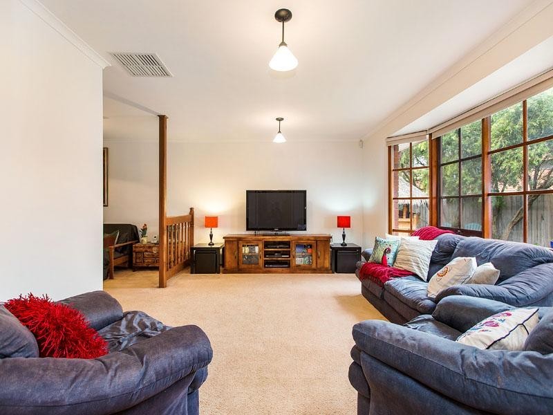 4 Gail Court, Dingley Village VIC 3172