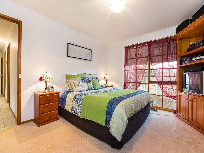 4 Gail Court, Dingley Village VIC 3172