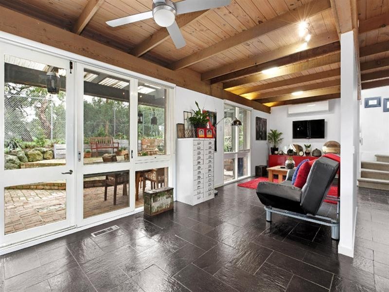 17 Wolbers Road, Dingley Village VIC 3172