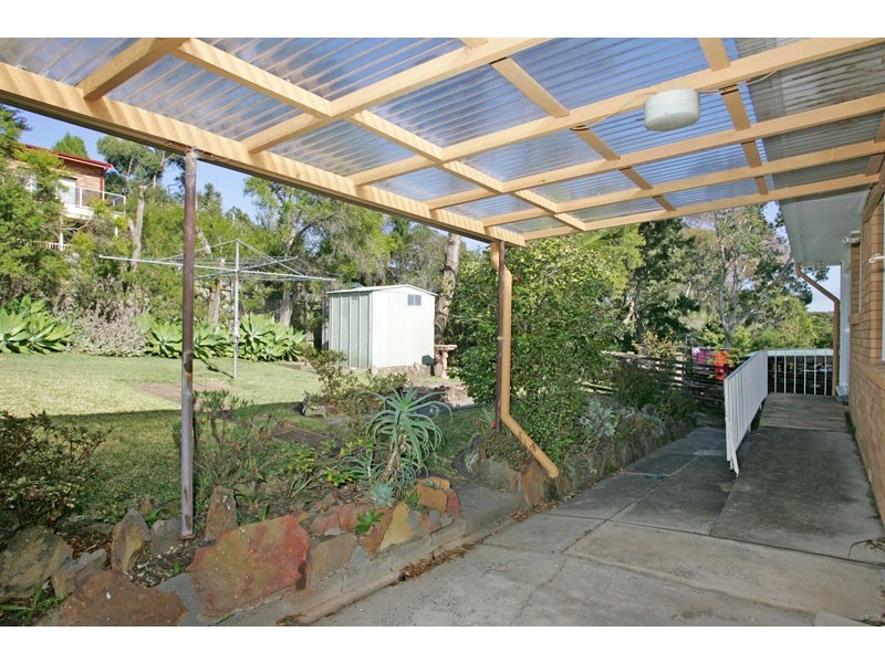 30 Curzon Avenue, Bateau Bay NSW 2261