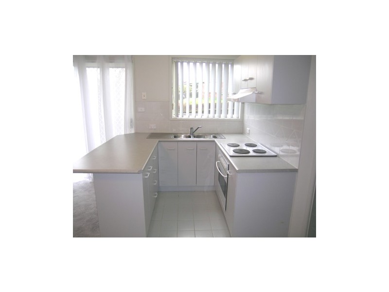 1/236 Cresthaven Avenue, Bateau Bay NSW 2261