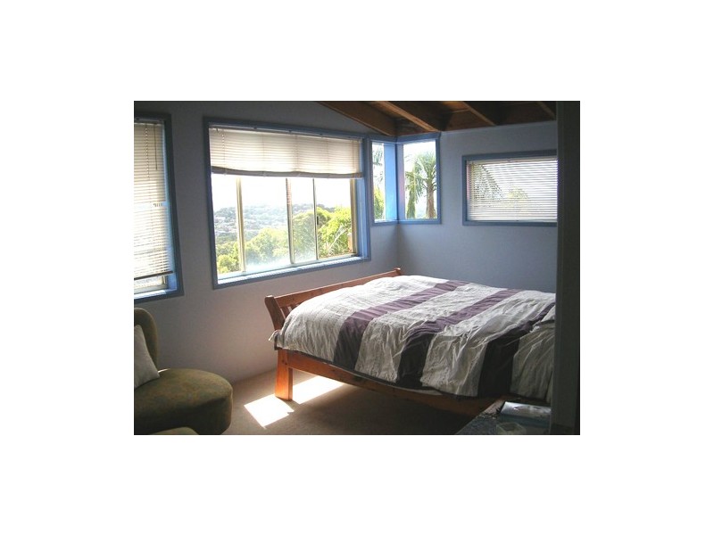 39 Kipling Drive, Bateau Bay NSW 2261