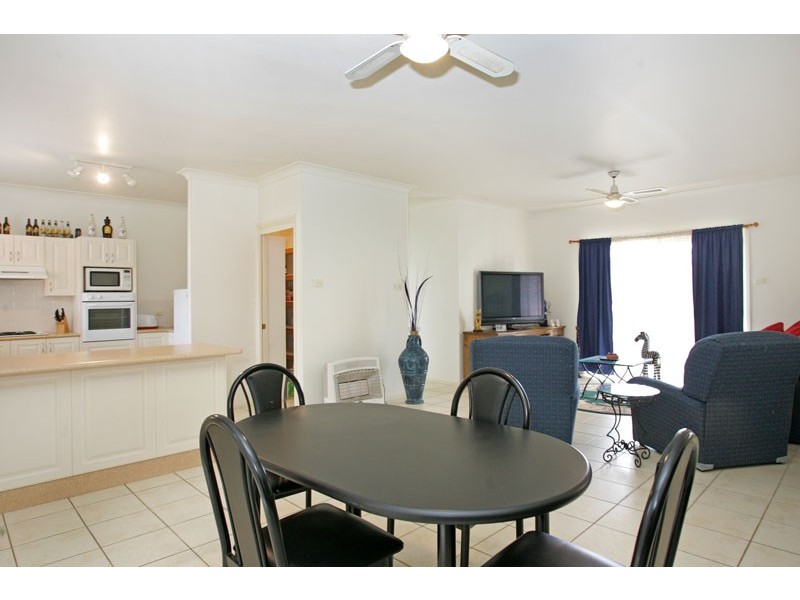 24 Marlowe Road, Bateau Bay NSW 2261