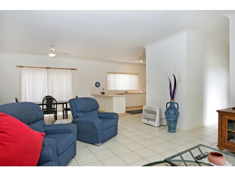 24 Marlowe Road, Bateau Bay NSW 2261