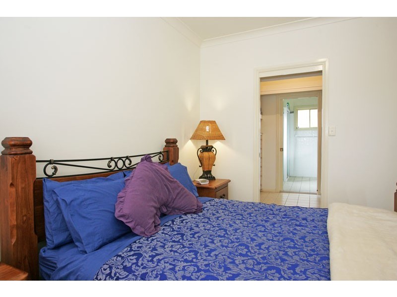 24 Marlowe Road, Bateau Bay NSW 2261