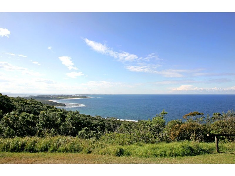 95 Lakin Street, Bateau Bay NSW 2261