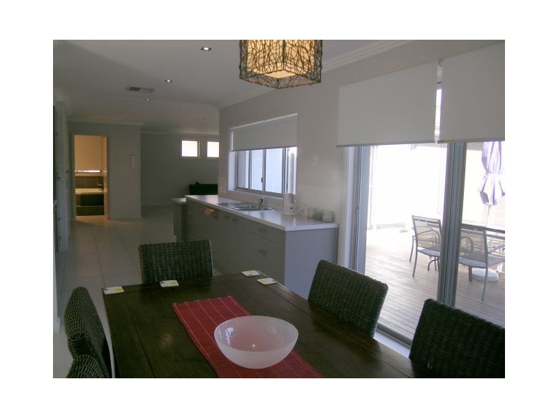 56 Hilltop Street, Bateau Bay NSW 2261