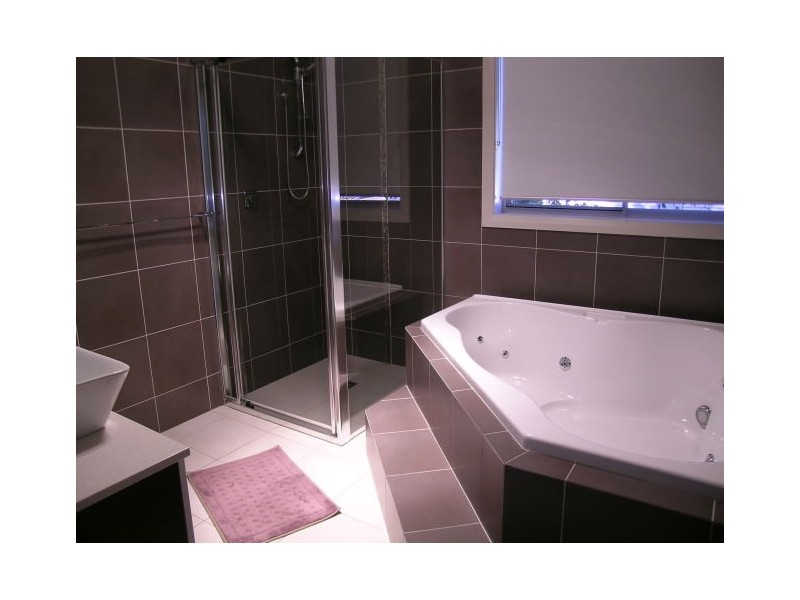 56 Hilltop Street, Bateau Bay NSW 2261