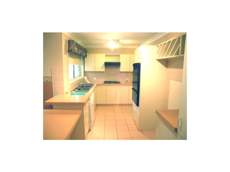 3 Lamb Close, Bateau Bay NSW 2261