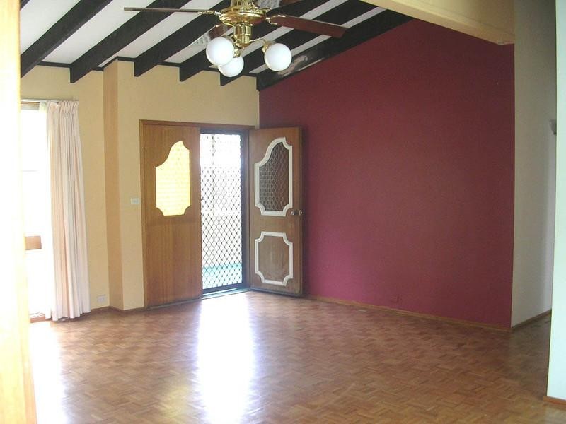 1 Bias Avenue, Bateau Bay NSW 2261