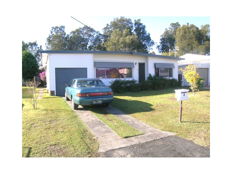 4 Hume Boulevard, Killarney Vale NSW 2261
