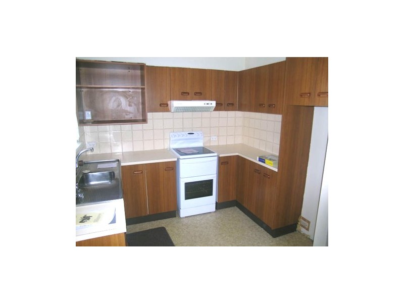 4 Hume Boulevard, Killarney Vale NSW 2261