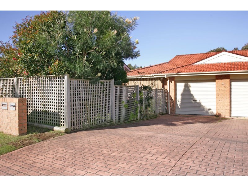 1/11 Augustus Place, Bateau Bay NSW 2261