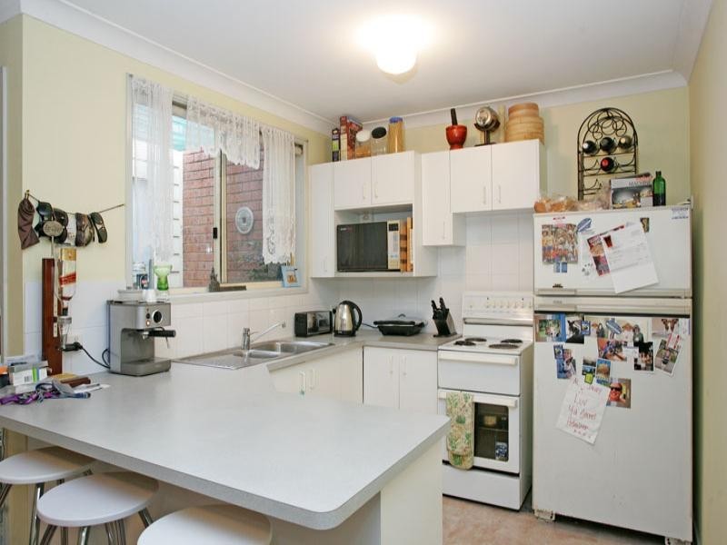 1/11 Augustus Place, Bateau Bay NSW 2261