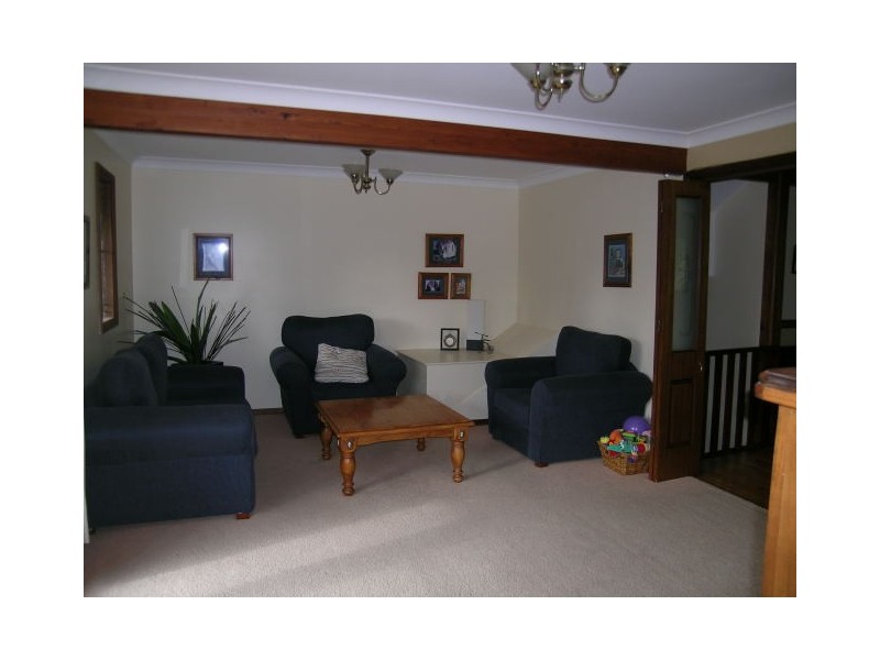 34 Jeannie Crescent, Berkeley Vale NSW 2261