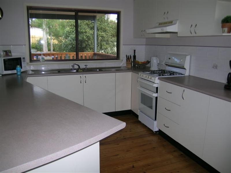 34 Jeannie Crescent, Berkeley Vale NSW 2261