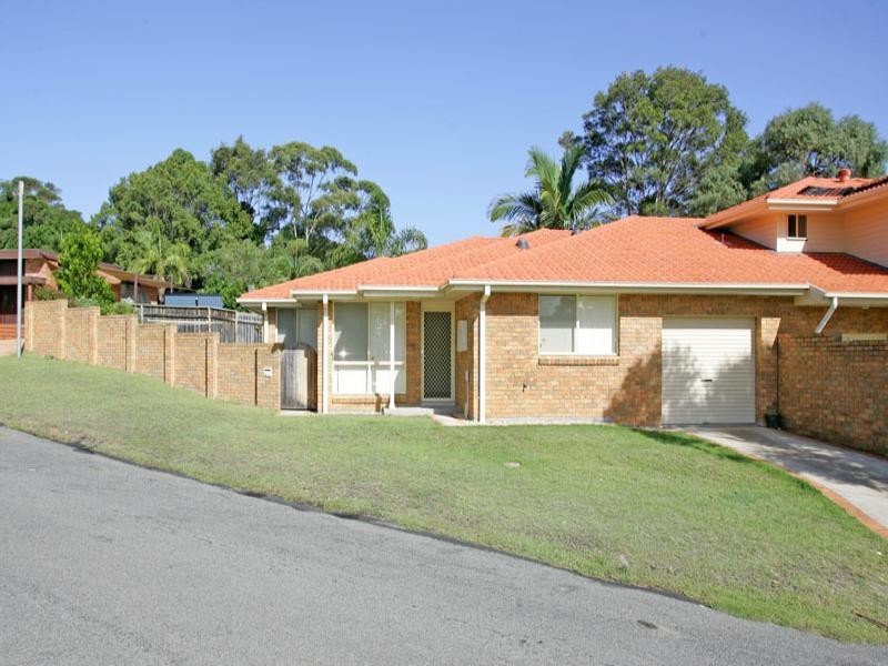 13a Macauley Road, Bateau Bay NSW 2261