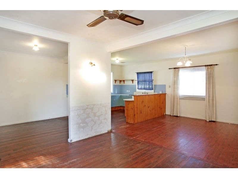 682 The Entrance Road, Bateau Bay NSW 2261