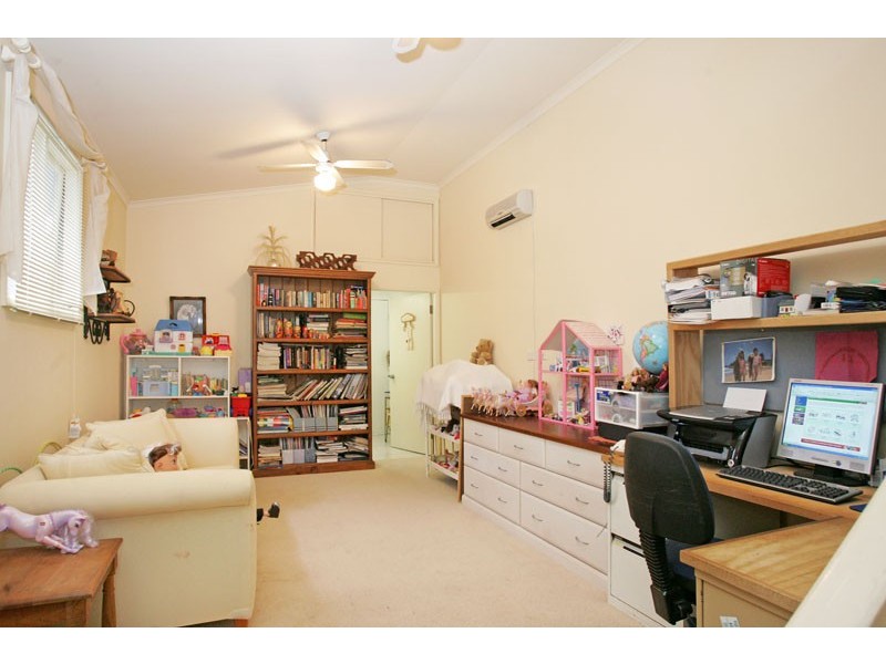 6 Kingfisher Place, Tumbi Umbi NSW 2261