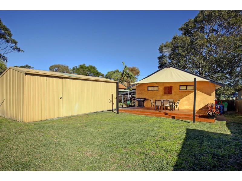 9 Macauley Road, Bateau Bay NSW 2261