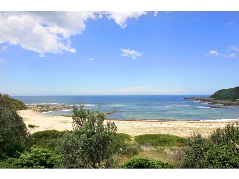 17 Shakespeare Avenue, Bateau Bay NSW 2261