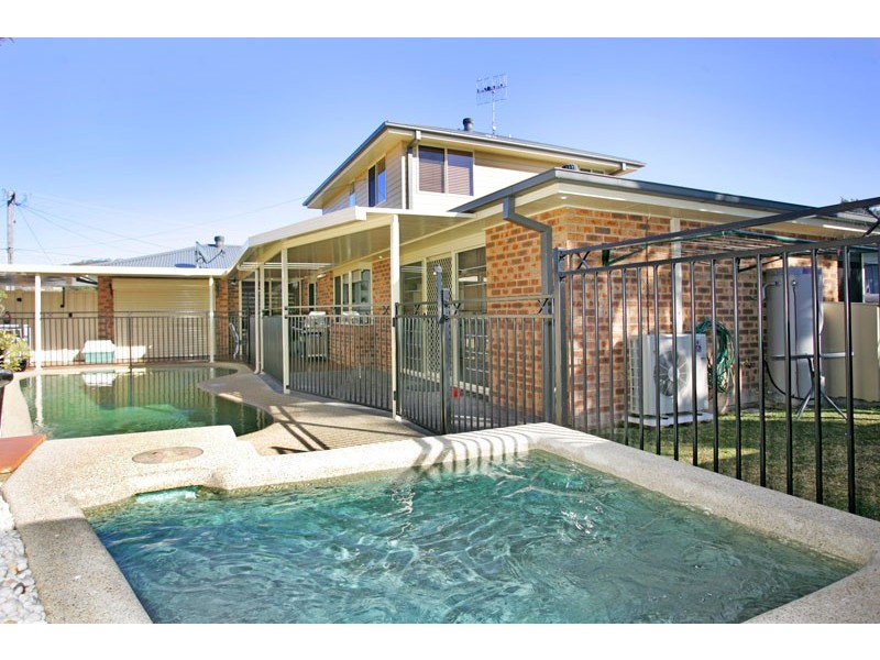 10 Scarborough Place, Bateau Bay NSW 2261