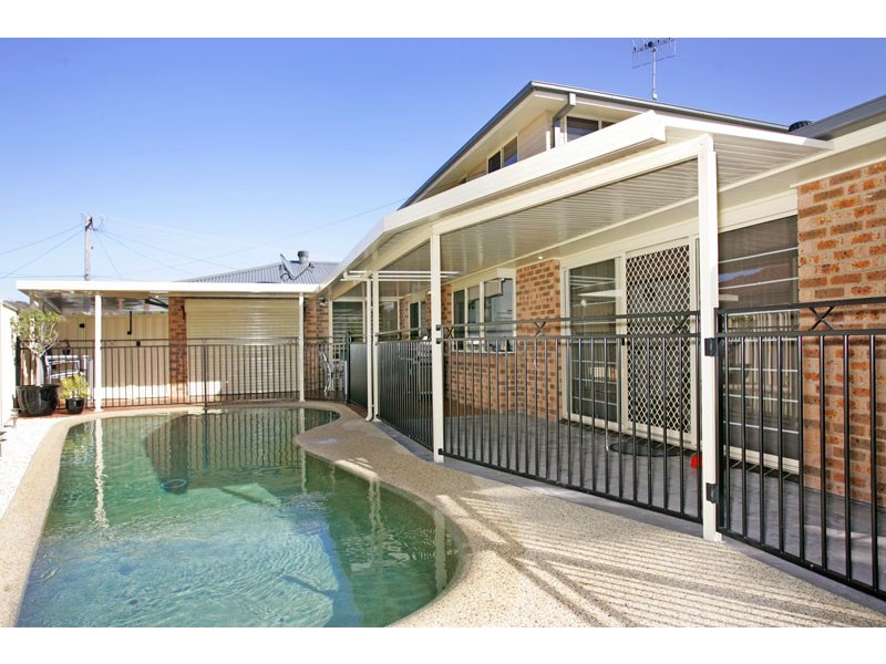 10 Scarborough Place, Bateau Bay NSW 2261