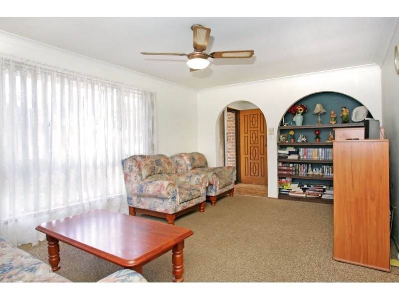 528 The Entrance Road, Bateau Bay NSW 2261