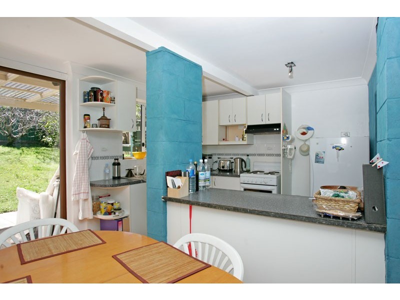 47 Albatross Road, Berkeley Vale NSW 2261