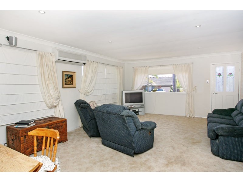 62 Lumby Drive, Bateau Bay NSW 2261