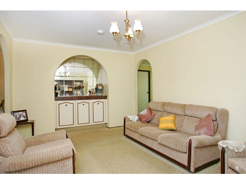 27 Sierra Avenue, Bateau Bay NSW 2261