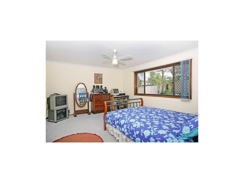 149 Cresthaven Avenue, Bateau Bay NSW 2261