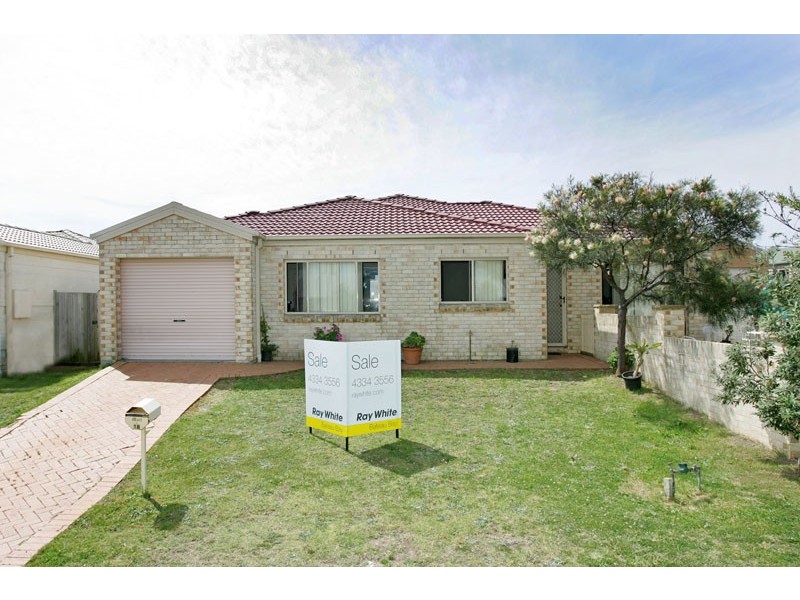 18 Aurora Place, Bateau Bay NSW 2261