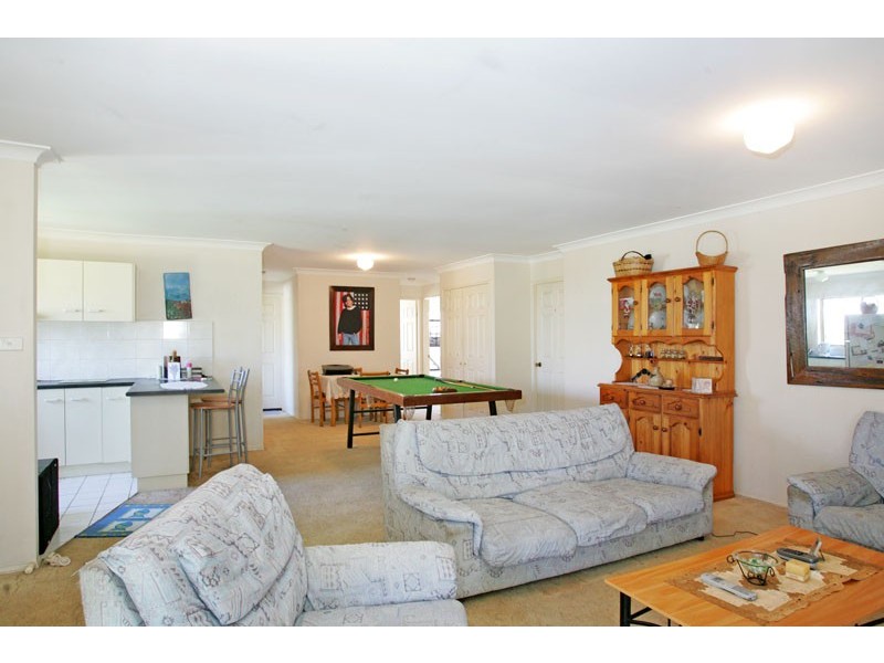 18 Aurora Place, Bateau Bay NSW 2261