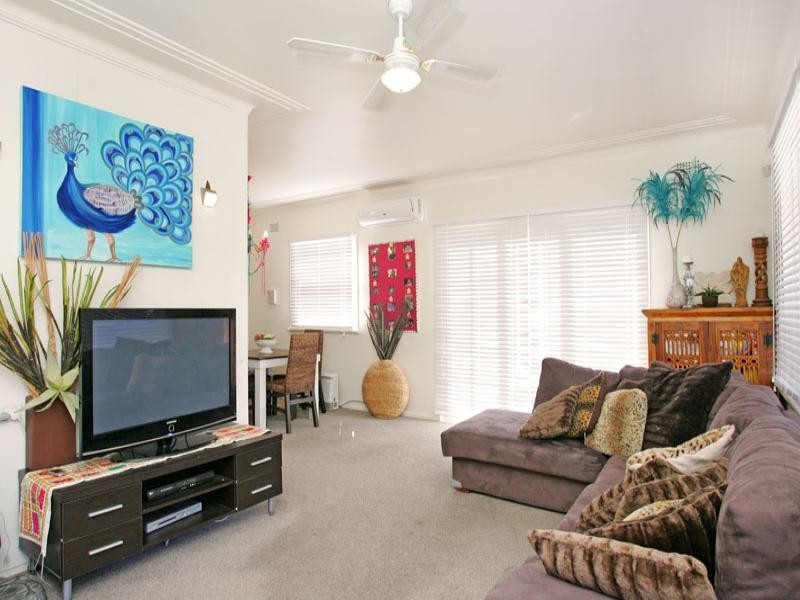 98 Toowoon Bay Road, Toowoon Bay NSW 2261