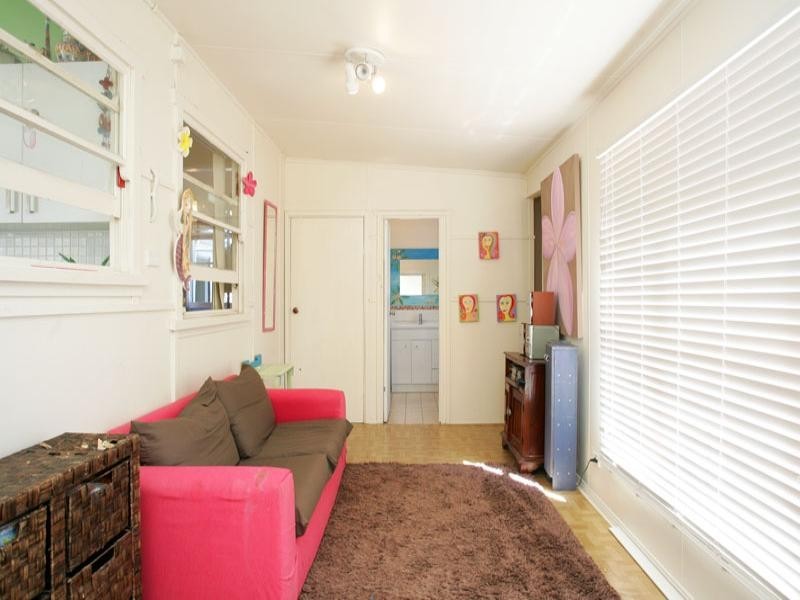98 Toowoon Bay Road, Toowoon Bay NSW 2261