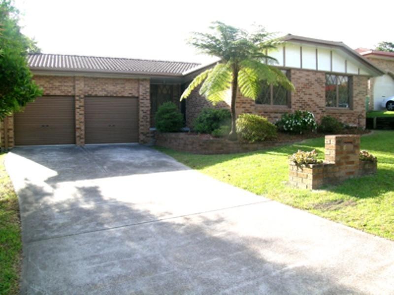 8 Montana Street, Bateau Bay NSW 2261