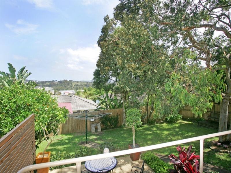 17 Valley View Road, Bateau Bay NSW 2261