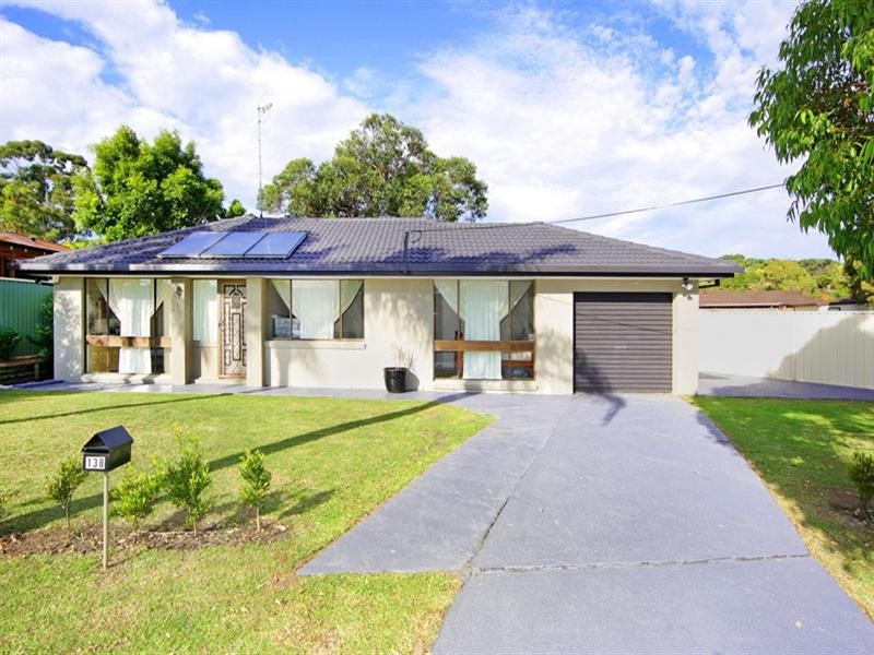 138 Cresthaven Avenue, Bateau Bay NSW 2261
